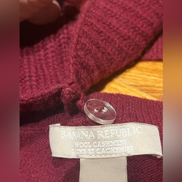 Banana Republic Removable Neck Cashmere/Wool blend Rich Red Sweater - Picture 6 of 11